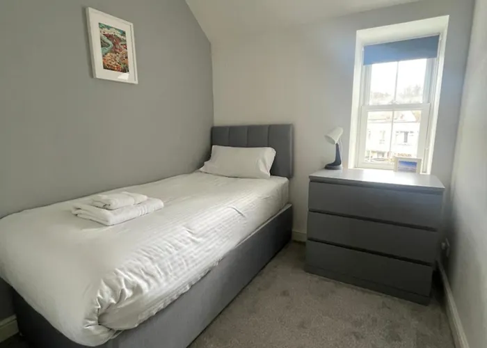 Carronvale. 3 Bedroom Oban Apartment.